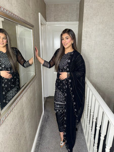 Black Embroidered Shalwar Kameez with Chiffon duppatta fully stitched 3PC MOB-F1889C