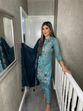 Load image into Gallery viewer, Shalwar Kameez fully stitched 3 piece suit with Net Dupatta F-5234B
