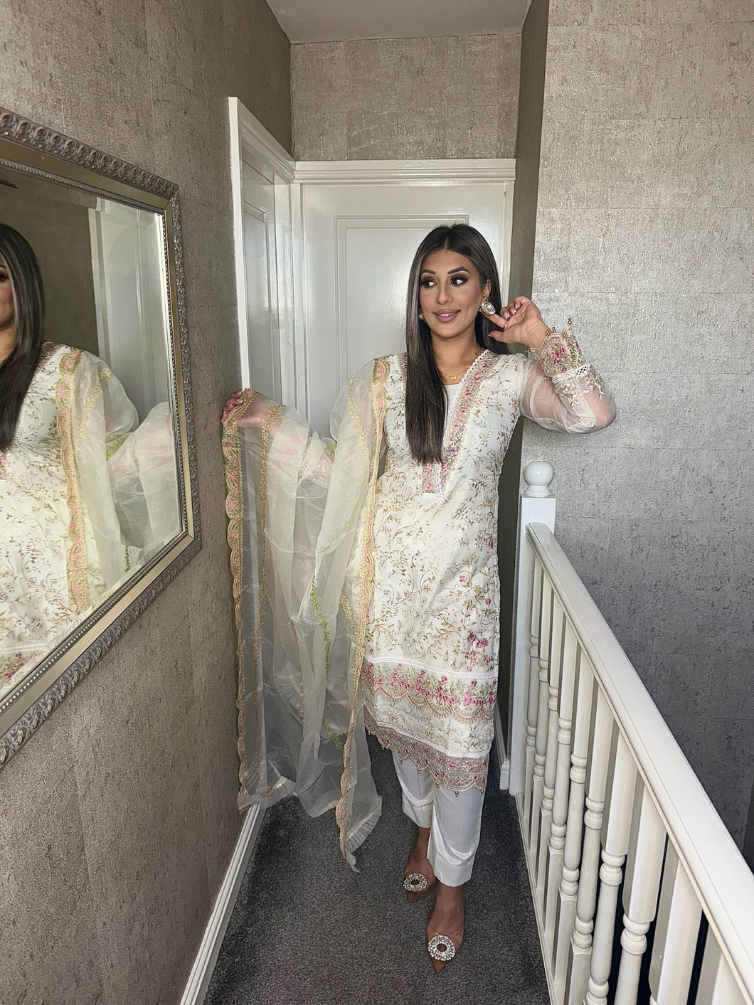 WHITE CREAM Embroidered Shalwar Kameez with Net duppatta fully stitched 3 piece suit with Net Dupatta MOB-C1810D