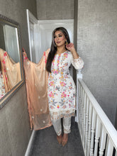 Load image into Gallery viewer, Shalwar Kameez fully stitched 3 piece white suit with Peach Dupatta ZH-10013
