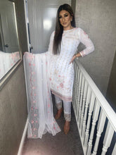 Load image into Gallery viewer, WHITE Embroidered Shalwar Kameez with chiffon duppatta fully stitched 3 piece suit with Chiffon Dupatta MOB-ZF34
