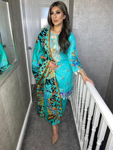 Load image into Gallery viewer, Blue lawn Shalwar Kameez with chiffon dupatta 3piece ready to wear suit MOB-HM249
