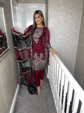 Load image into Gallery viewer, 3PC MAROON Embroidered Shalwar Kameez with Net duppatta fully stitched 3 piece suit F-1256
