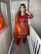 Load image into Gallery viewer, Maroon Embroidered Shalwar Kameez with NET ORANGE duppatta fully stitched 3 piece suit with Net Dupatta MOB-90023
