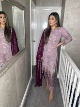 Load image into Gallery viewer, Purple Embroidered Shalwar Kameez with Plum Chiffon duppatta fully stitched 3 piece suit with Net Dupatta MOB-HT27
