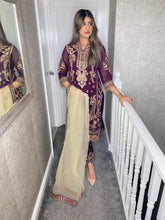 Load image into Gallery viewer, WINE Embroidered Shalwar Kameez with Net duppatta fully stitched 3 piece suit with Net Dupatta MOB-5182WINE
