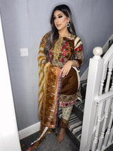 Load image into Gallery viewer, Brown lawn Shalwar Kameez with chiffon  dupatta 3piece ready to wear suit
