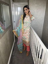 Load image into Gallery viewer, WHITE Embroidered Shalwar Kameez with chiffon duppatta fully stitched 3 piece suit with Chiffon Dupatta MOB-D5177
